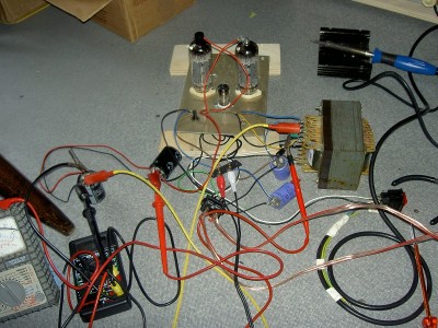 OTL 2 X EL 519 and 1 ECC 82.JPG